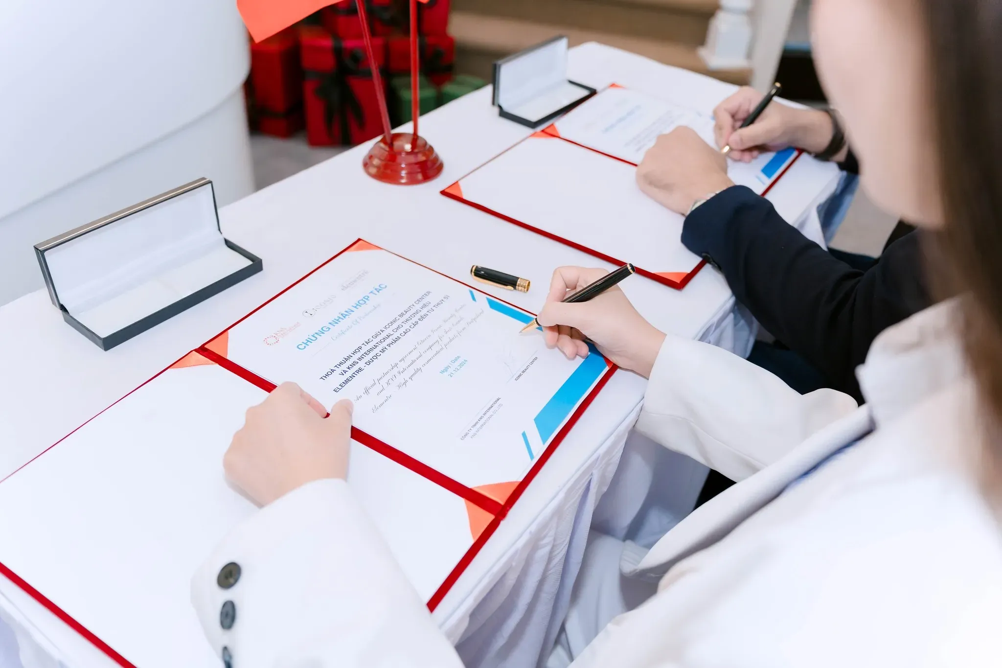 Elementre Vietnam & Iconic Beauty Center Announce Strategic Partnership in Swiss Cosmeceuticals image 2